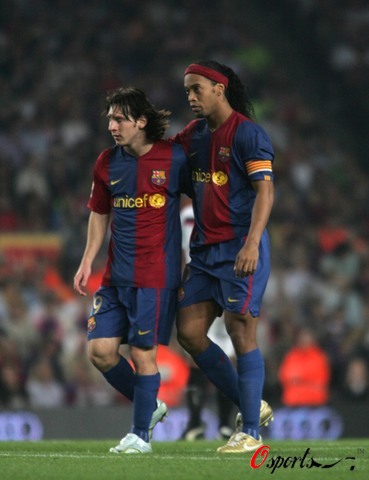 卡多索：为河南队效力是一种荣耀，足协杯决赛我们并肩出征