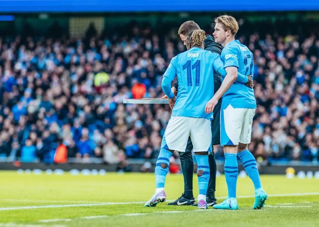 英超曼城与切尔西积分榜竞争激烈