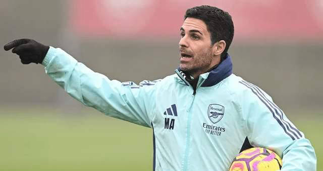 曼联客场对阵狼队，若取胜可追平切尔西，升至第六。狼队近期状态差，曼联实力占优，有望全取三分。